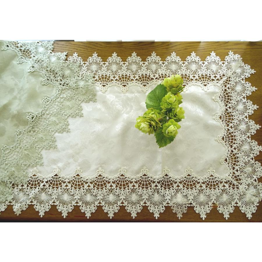 テーブルセンター 40x90ｃｍ 豪華にレースをつかった 可愛い 上品 レース おしゃれ Hls Du 1026c レース雑貨とスリッパのお店ai 通販 Yahoo ショッピング