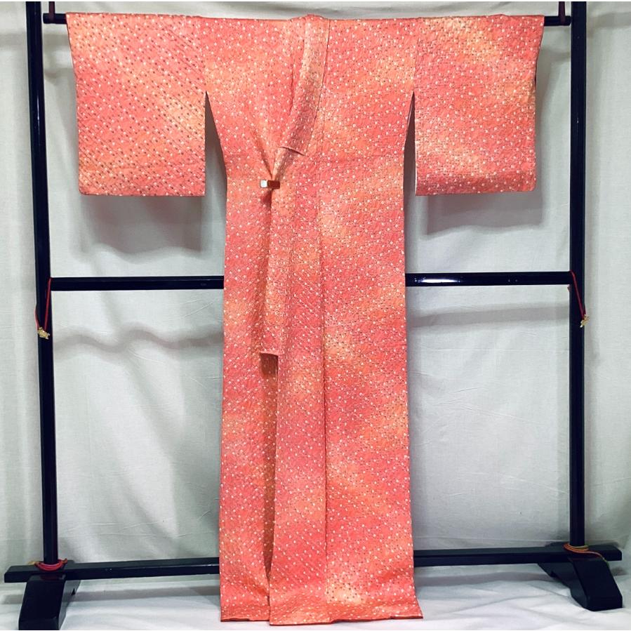 未使用品 正絹 小紋 紋綸子 絞り加工 袷きもの 25145 t : 愛スタイル 