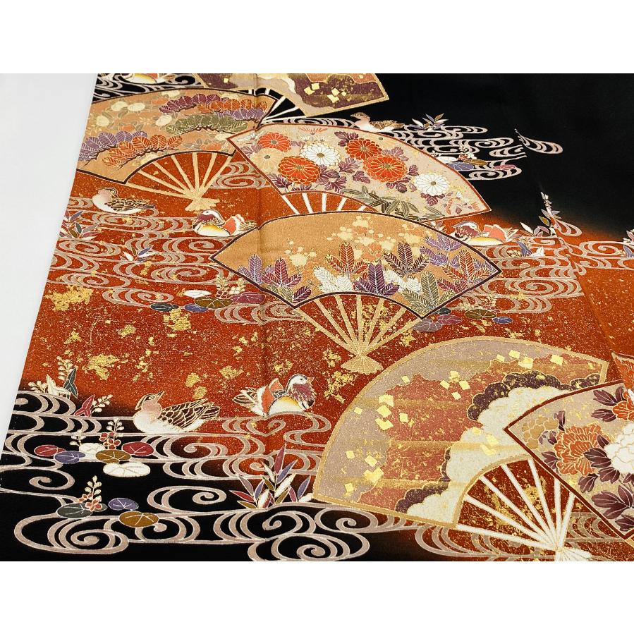 中古品 正絹 黒留袖 京友禅金彩加工 ボカシ染 金駒刺繍 比翼仕立て 丸 