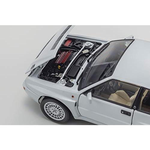 京商オリジナル 1/18 ランチア デルタ インテグラーレ エヴォルツィオーネ II ホワイト 完成品 KS08343W VISION 1/43 ポルシェ 911 (997) Turbo 2006 シルバー 完成品 VM190A RIZ1354874566(11943円)