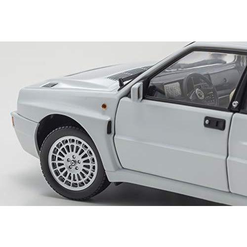 京商オリジナル 1/18 ランチア デルタ インテグラーレ エヴォルツィオーネ II ホワイト 完成品 KS08343W VISION 1/43 ポルシェ 911 (997) Turbo 2006 シルバー 完成品 VM190A RIZ1354874566(11943円)