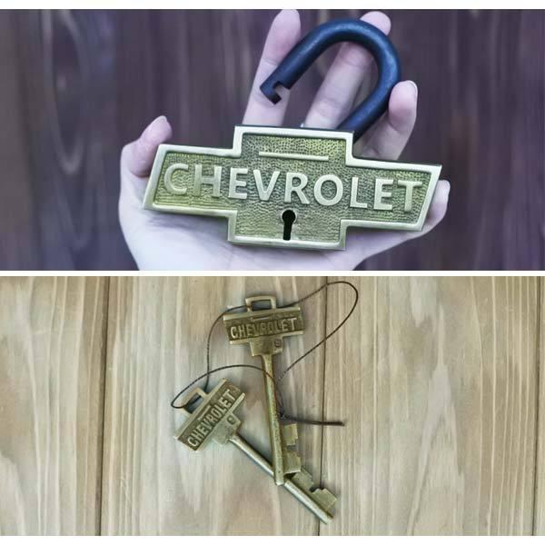 新春セール　ビンテージ アメリカン電鍵 シボレー CHEVROLET アンティーク ロック 鍵2本付き 南京錠
