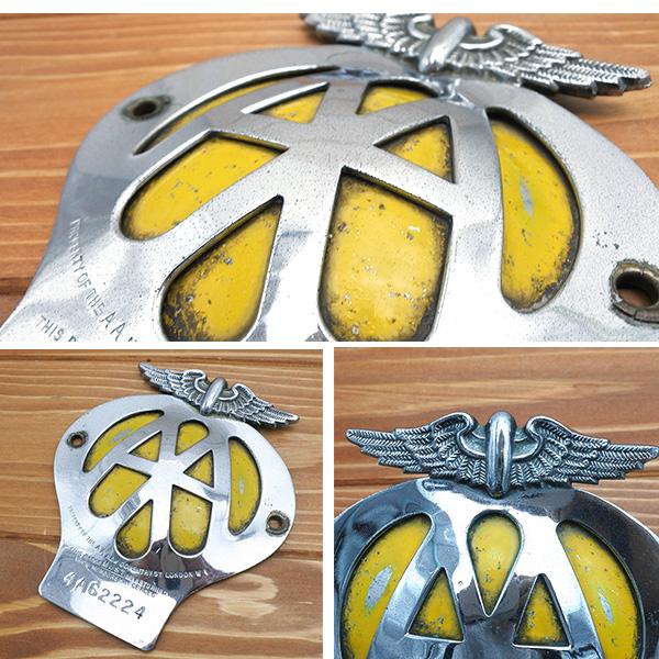 1960 年代の AA カーバッジ + キー、キーリング 1960 年代の AA