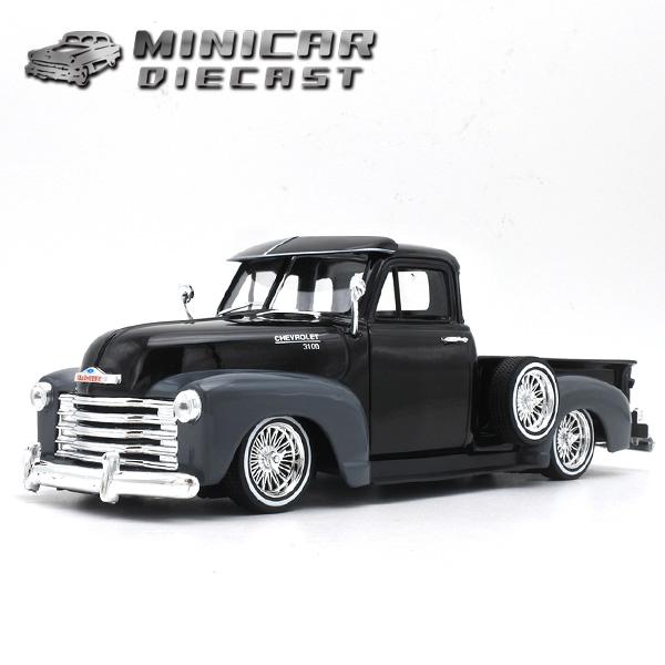 1/24 箱入り ミニカー 1953 CHEVROLET 3100 PICK UP ブラック グレー