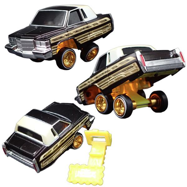ダイキャストミニカー 1985 CADILLAC FLEETWOOD COUPE キャデラック