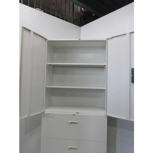 ■中古品■ 共栄工業 3段ラテラル・両開き上下書庫 KSS-105A/KSS-105H-3 ※取手ヤケ有/キズ・スレ・汚れ有の画像