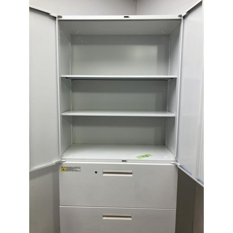 ■中古品■ ウチダ 3段ラテラル・両開き上下書庫 HSシリーズ 5-835-0102/5-825-7052 ※取っ手ヤケ有/再塗装有/キズ・ヘコミ有(個体差有)の画像