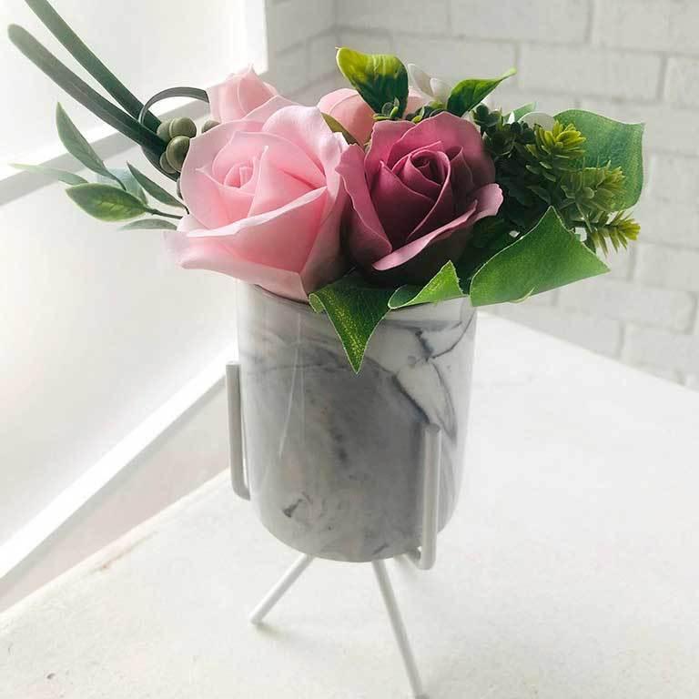 花束 アレンジメント 誕生日 バレンタイン ホワイトデー ギフト 花 送別会 お祝い 花 ソープフラワースタンド 新生活 一人暮らし Co Wyb22 Aifa インテリア雑貨 通販 Yahoo ショッピング