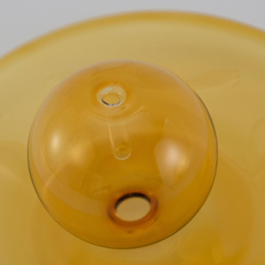 落ちる灰を受け止めるガラスの香立て Horn Please 志成販売 : aifa