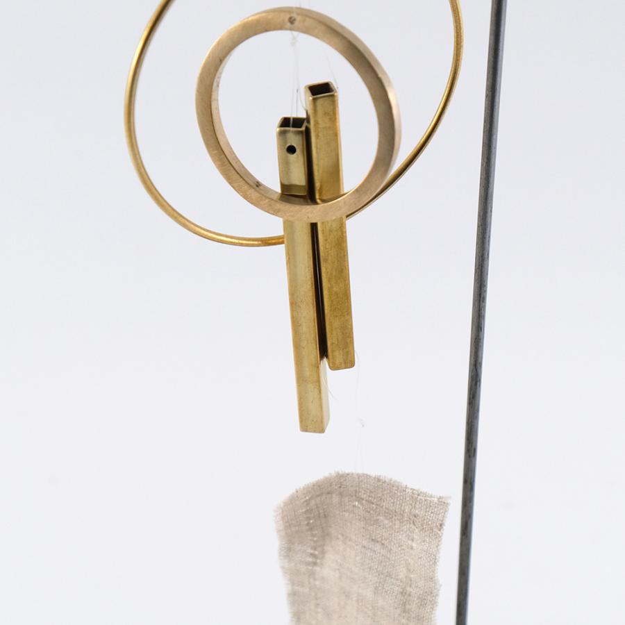 きれいな音色を奏でる オブジェのような風鈴 スタンド付 Horn Please