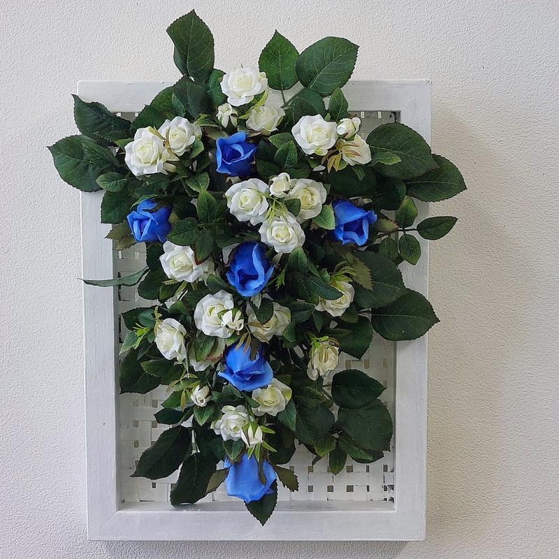 壁掛ブルーバラ角型アレンジ１０