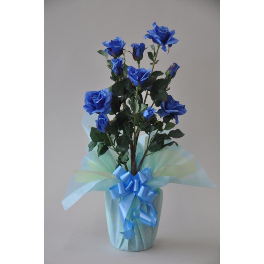 バラ　ブルー１株立（高さ７５cm）オリジナル アレンジメントです。