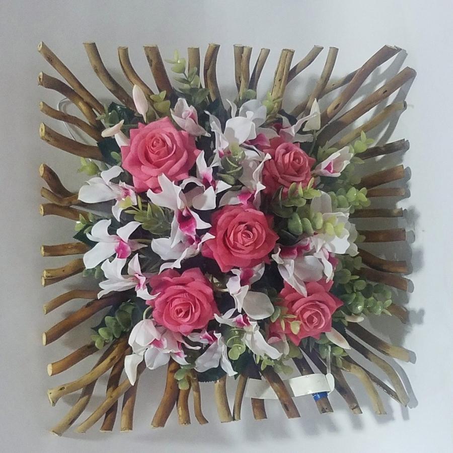 壁掛フラワーアレンジ（WL-６)（高さ５５ｃｍ巾５５ｃｍ）、光触媒、造花，結婚祝、開店祝、新築祝）。