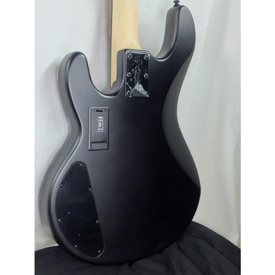 Music Man Sterling by MUSICMAN STINGRAY RAY4 HH Stealth Music Man Sterling by MUSICMAN STINGRAY RAY4 HH Stealth
