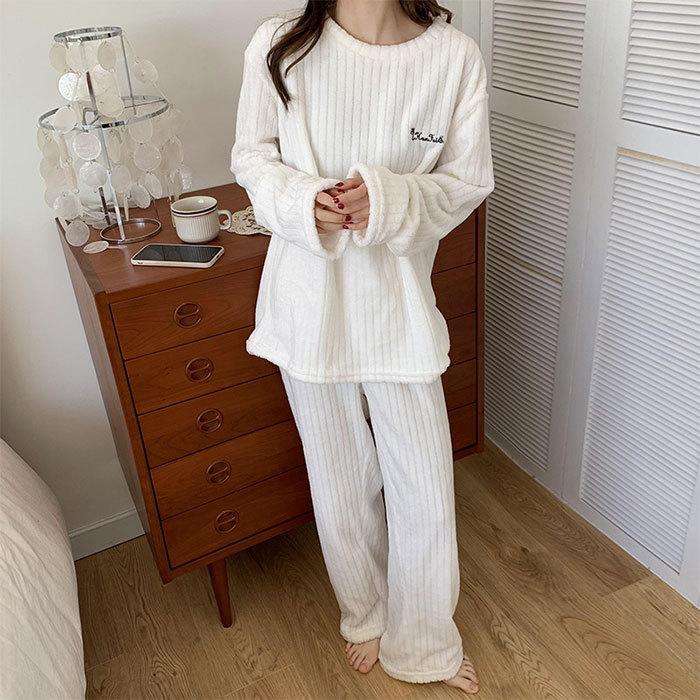 パジャマ レディース もこもこ 部屋着 モコモコ ルームウェア 冬 長袖 丸首 フランネルルームウェア 暖かい 上下セット 可愛い 厚手 ...