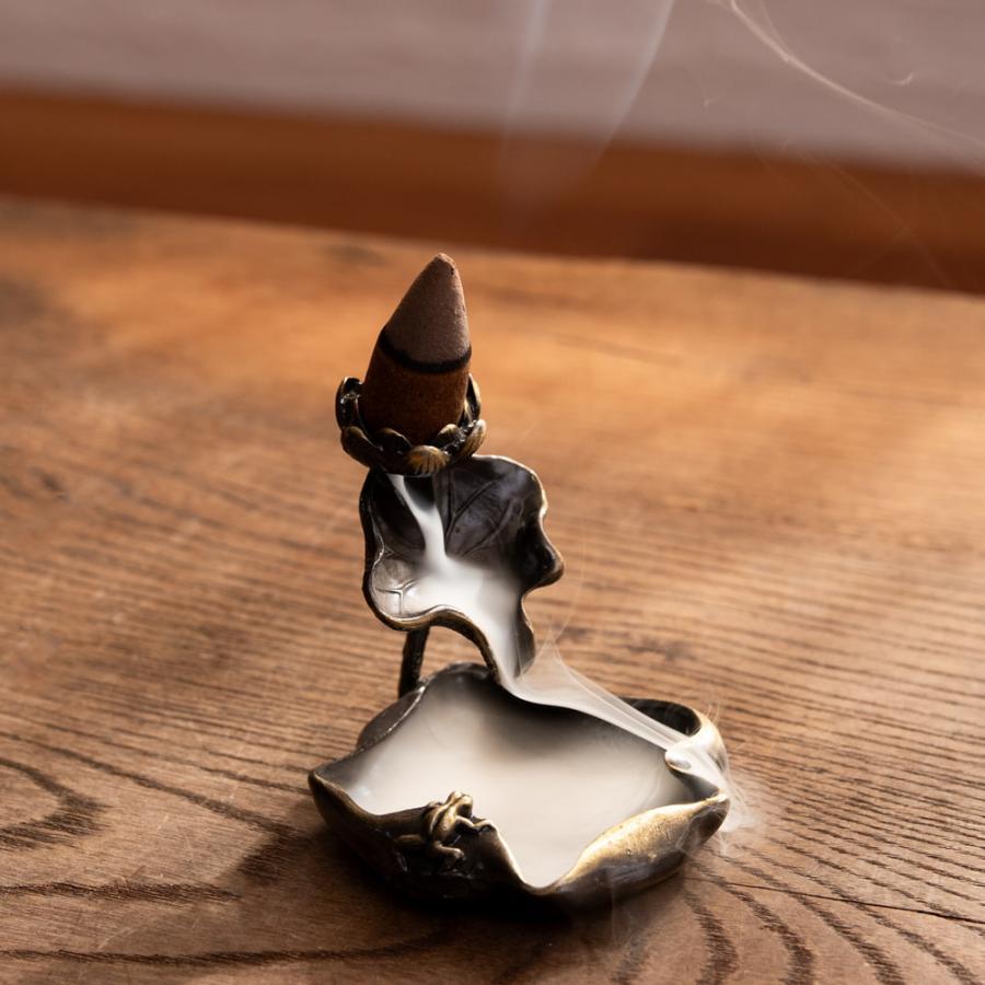 ディーピカ DEEPIKA 倒流香 お香 コーンタイプ 煙が下に流れる スーパーバックフローコーン 選べる香り ドラゴンブラッド 瞑想 癒やし インド香 |  | 10