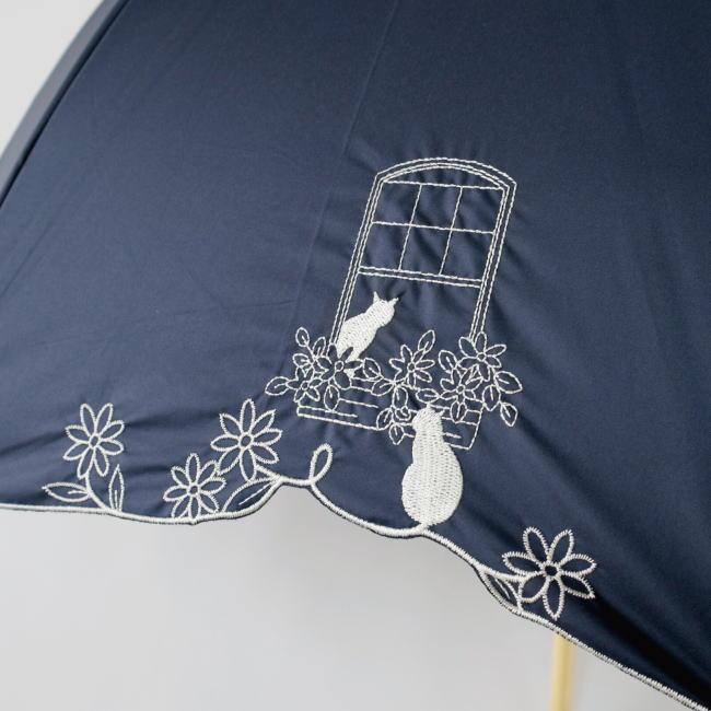 ネイビー 遮光＆遮熱 黒コーティング晴雨兼用傘 192 楽ミニ『窓辺の猫 スカラ刺繍 mini』 |  | 01