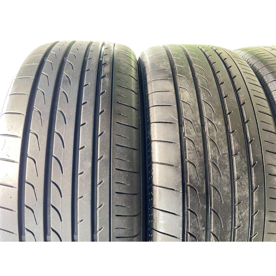 【送料無料】215/55R17 ヨコハマ　ブルーアース　RV02 中古4本 ヨコハマタイヤ（YOKOHAMA TIRE） 中古タイヤ サマータイヤ 4本セット