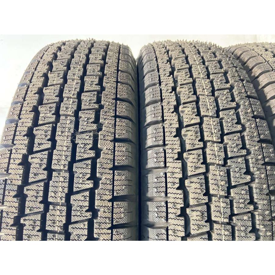 2018年製ブリジストンスタッドレスW300 145R12　6PR　中古4本 BRIDGESTONE（ブリヂストン） 中古タイヤ スタッドレスタイヤ 4本