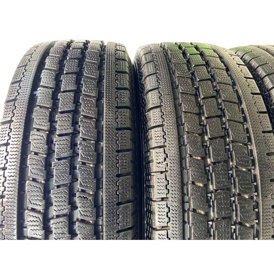 TOYO TIRES 中古タイヤ スタッドレスタイヤ 4本セット 215/70R15