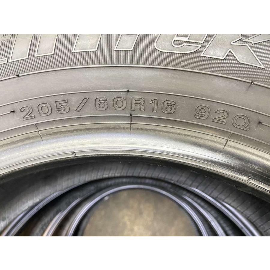中古タイヤ スタッドレスタイヤ 4本セット 205/60R16 オートバックス