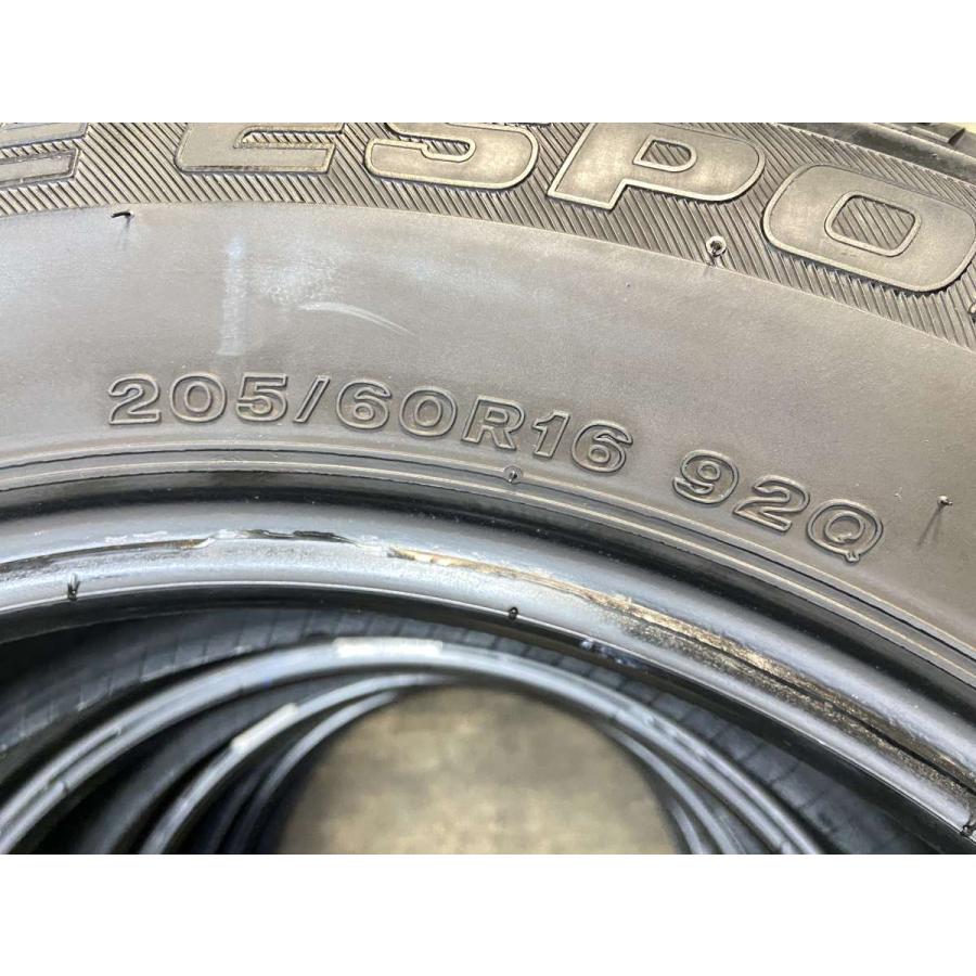 中古タイヤ スタッドレスタイヤ 4本セット 205/60R16 オートバックス 