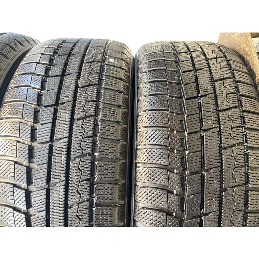 215/50R17 トーヨー スタッドレス 4本 溝まだまだ有！ 2017年 TOYO TIRES（トーヨータイヤ） 中古タイヤ スタッドレスタイヤ 4本