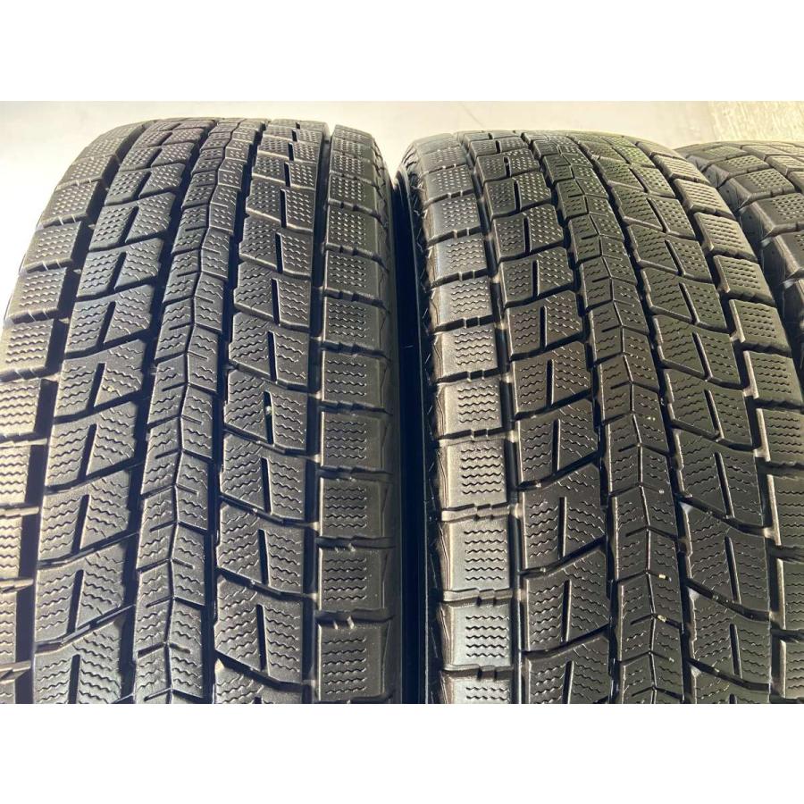 中古　ブリヂストン　225/60R18 スタッドレスタイヤ 4本セット DUNLOP（ダンロップ） 中古タイヤ スタッドレスタイヤ 4本セット 225