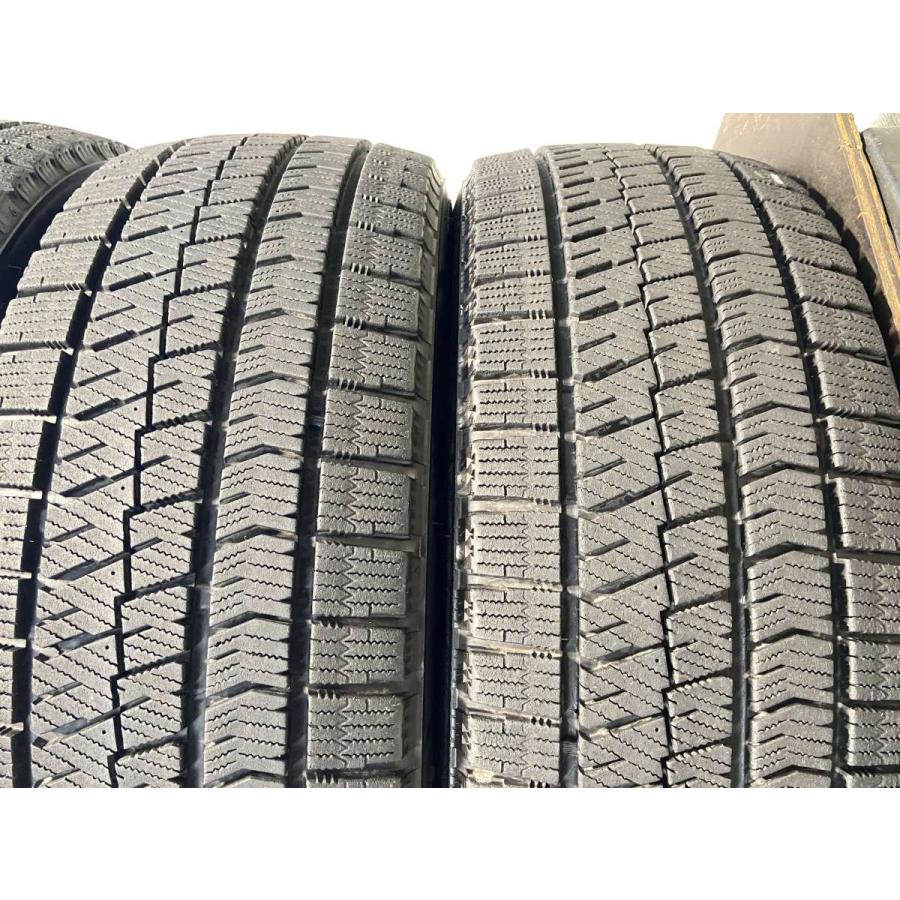 BRIDGESTONE 中古タイヤ スタッドレスタイヤ 4本セット 225 BRIDGESTONE 中古タイヤ スタッドレスタイヤ 4本セット 225