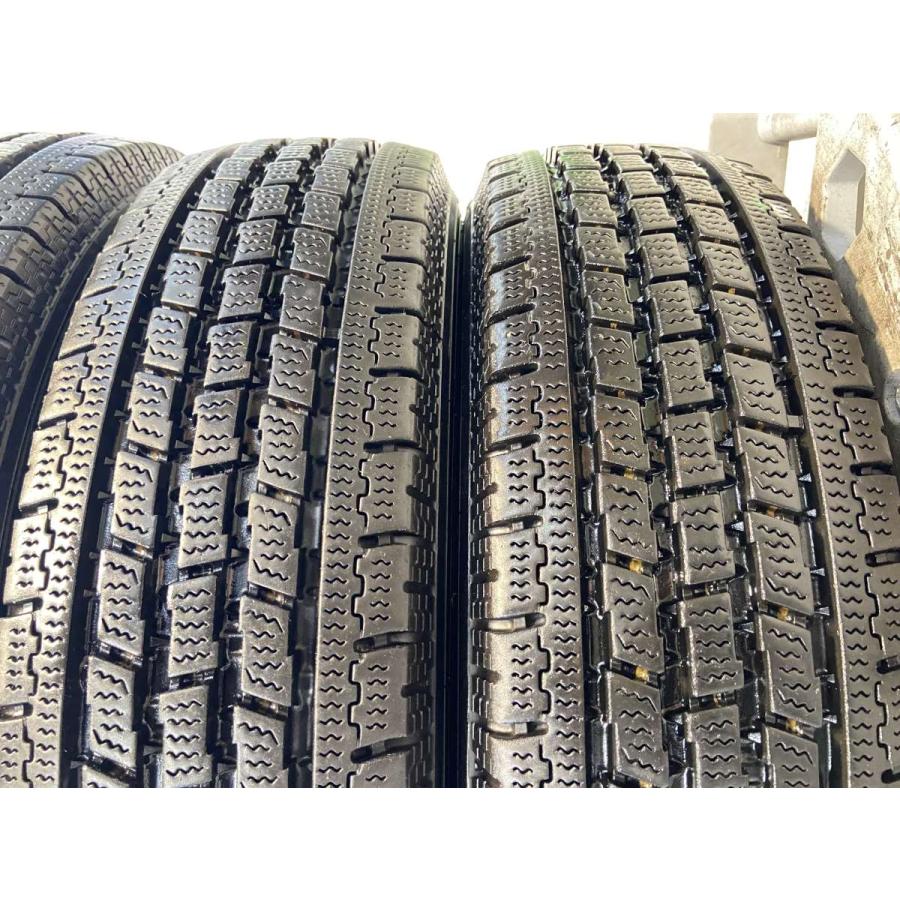 TOYO TIRES（トーヨータイヤ） 中古タイヤ スタッドレスタイヤ 4本