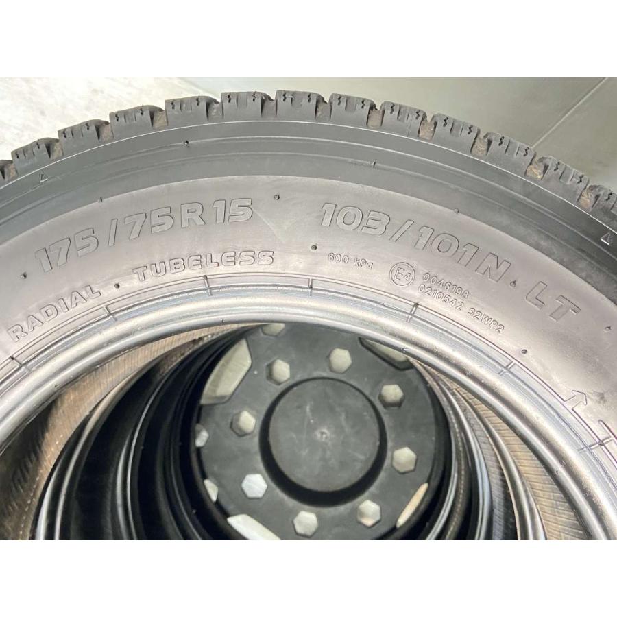 TOYO TIRES（トーヨータイヤ） 中古タイヤ スタッドレスタイヤ 4本