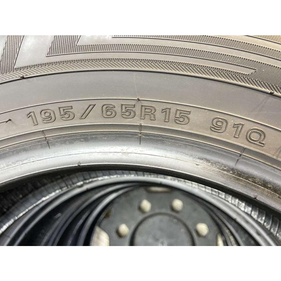 中古タイヤ スタッドレスタイヤ 4本セット 195/65R15  ダンロップ ウィンターマックス 03の画像