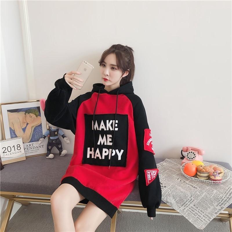 K-POP　プルオーバー　赤パーカー　新品未使用 K-POP プルオーバー 赤パーカー 新品未使用の通販 by まりたの's shop