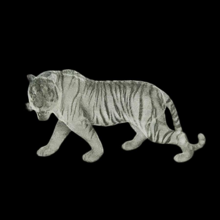 風水 置物 虎 寅 トラ 水晶球 クリスタル クリスタル台座付き