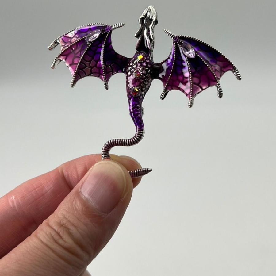 ブローチ 飛行する竜 エナメル 全6カラー ドラゴン Dragon