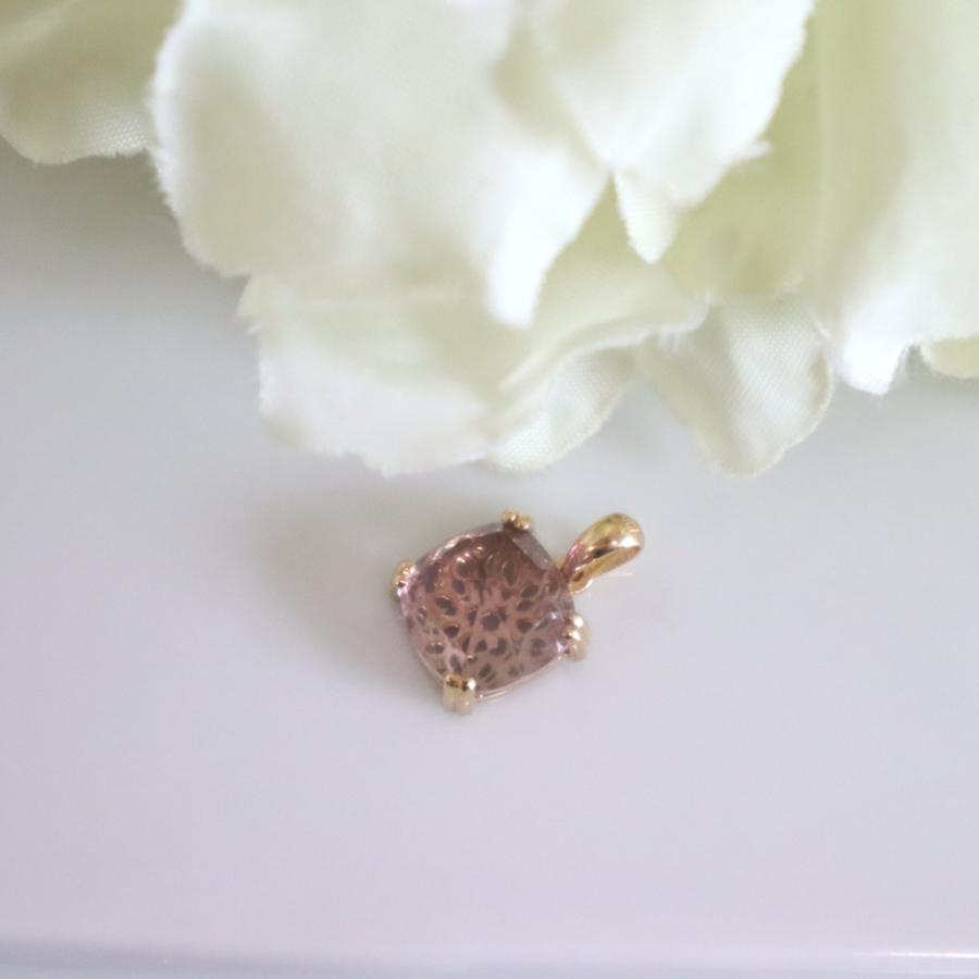 アンティークボタン　カメオ　チェコガラス　ピアス　イヤリング アンティークボタン カメオ チェコガラス ピアス イヤリング - メルカリ