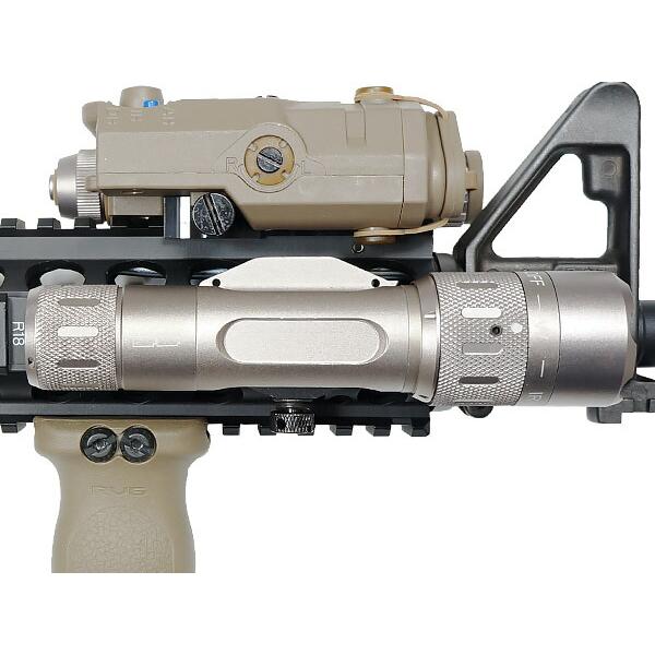 Night-Evolution製 INSIGHTタイプ WMX200 フラッシュライト DE(ダーク