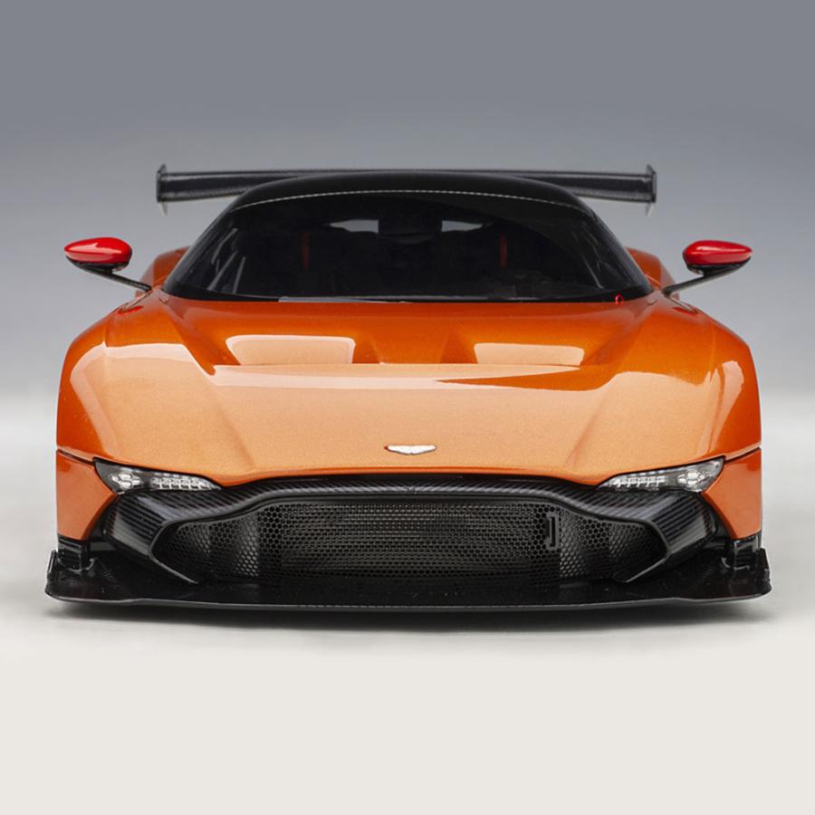 アストンマーチン（ASTON MARTIN） ヴァルカン メタリック・オレンジ 1