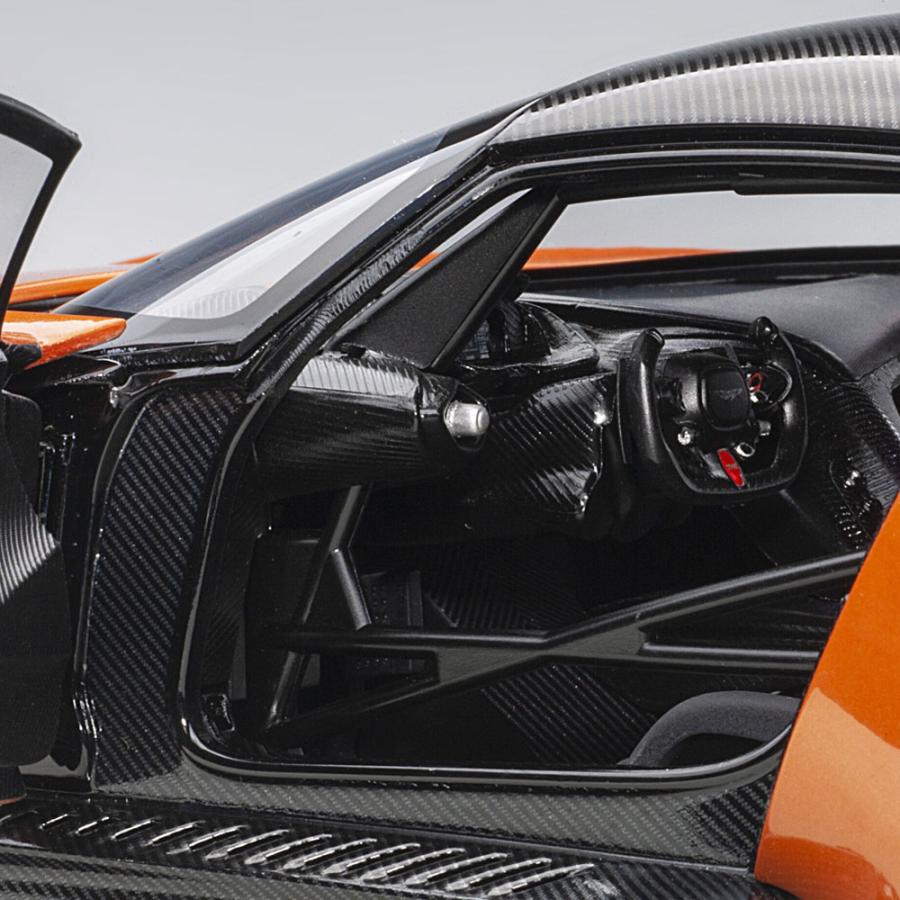 アストンマーチン（ASTON MARTIN） ヴァルカン メタリック・オレンジ 1