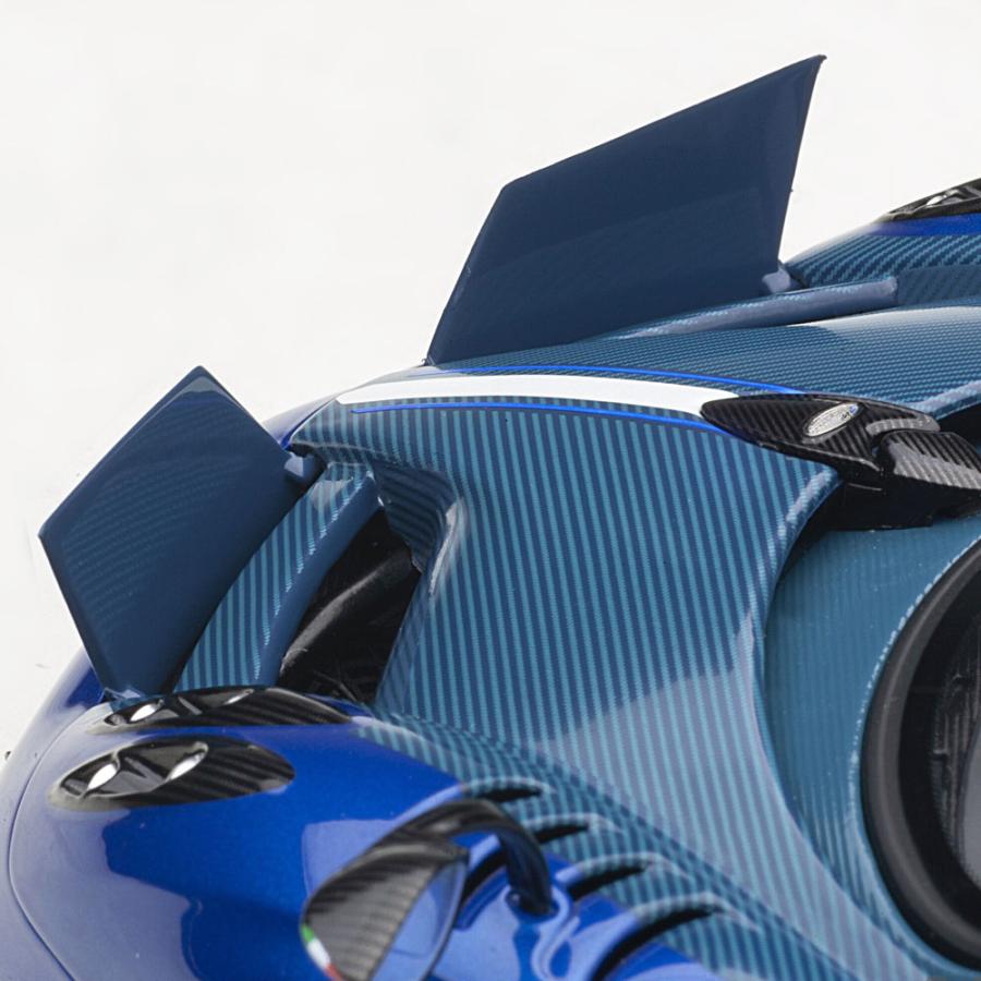 ミニカー 1/18 パガーニ ウアイラ BC メタリック ブルー ミニカー 1/18 パガーニ ウアイラ BC メタリック ブルー