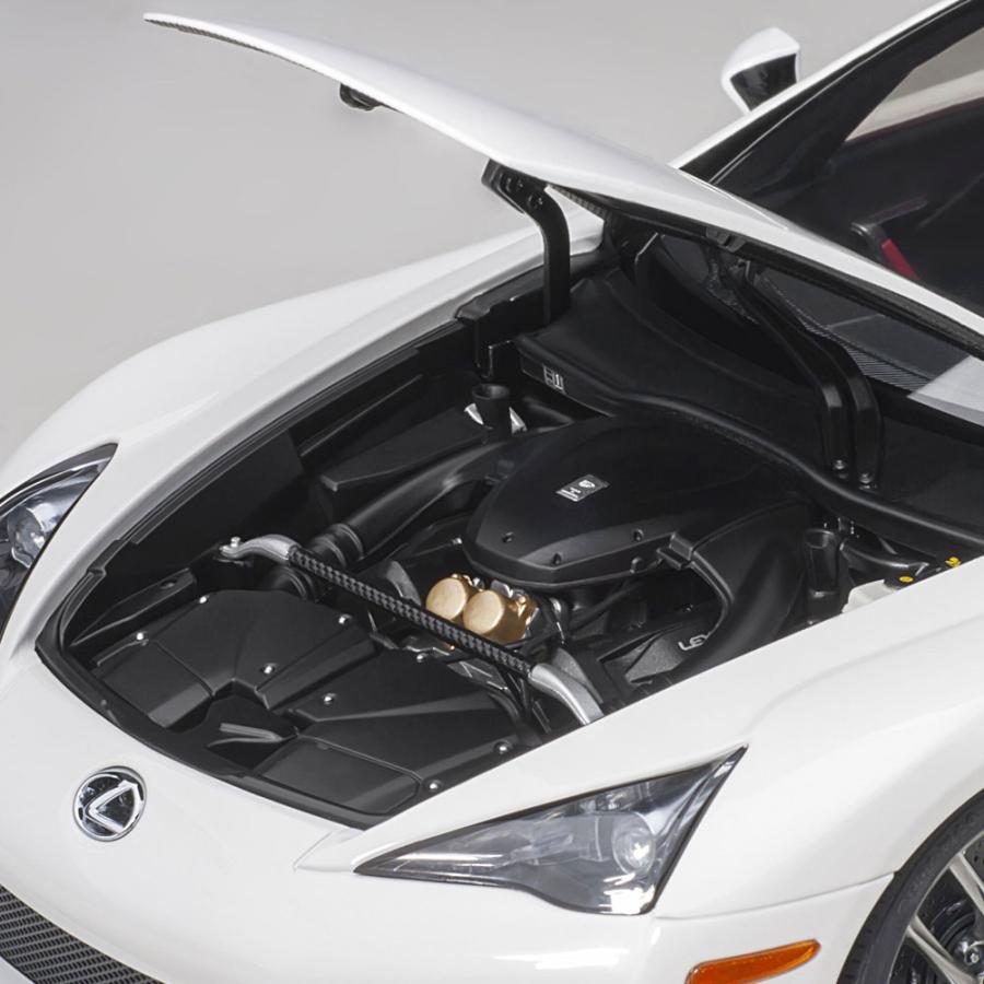 ミニカー 1/18 レクサス LFA ホワイテスト ホワイト ブラック ミニカー 1/18 レクサス LFA ホワイテスト ホワイト ブラック