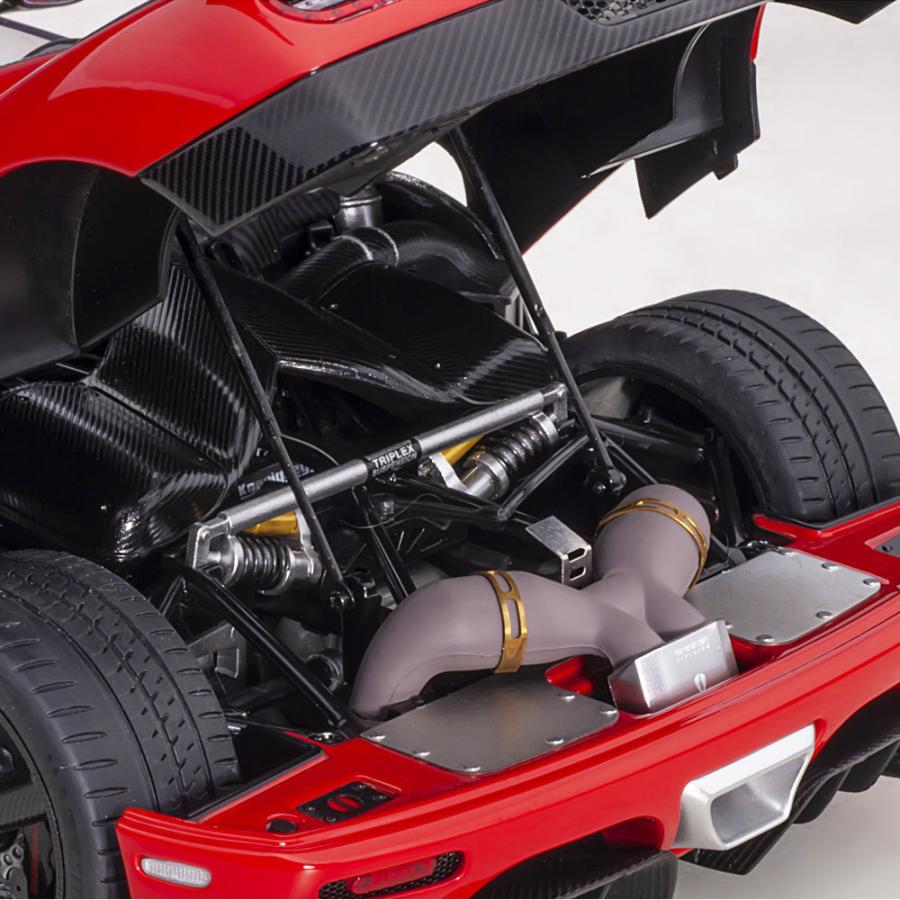 ミニカー 1/18 ケーニグセグ アゲ―ラ RS レッド カーボン ミニカー 1/18 ケーニグセグ アゲ―ラ RS レッド カーボン