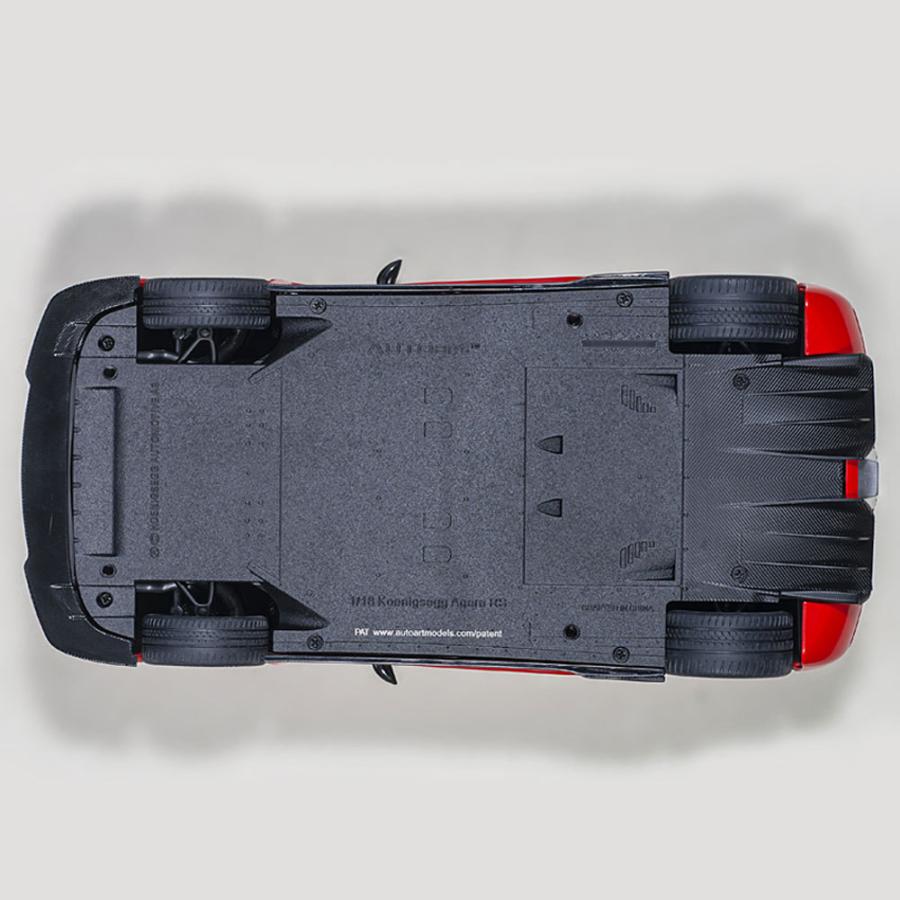 ミニカー 1/18 ケーニグセグ アゲ―ラ RS レッド カーボン ミニカー 1/18 ケーニグセグ アゲ―ラ RS レッド カーボン