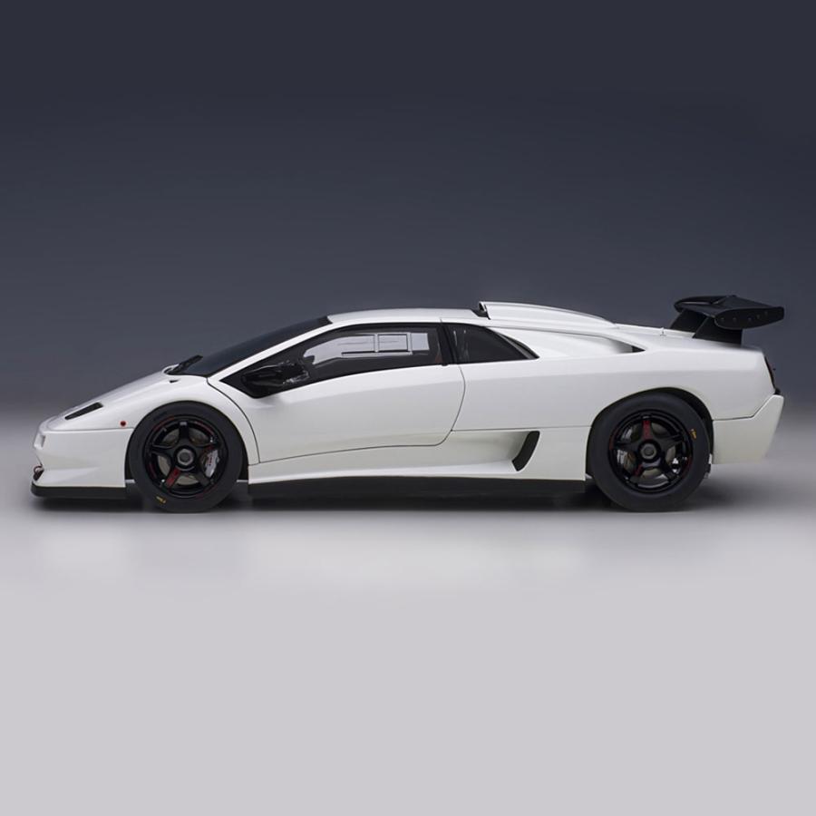 ミニカー 1/18 ランボルギーニ ディアブロ SV-R ホワイト オートアート Lamborghini Diablo モデルカー 79149 ミニカー 1/18 ランボルギーニ ディアブロ SV-R ホワイト オートアート Lamborghini Diablo モデルカー 79149