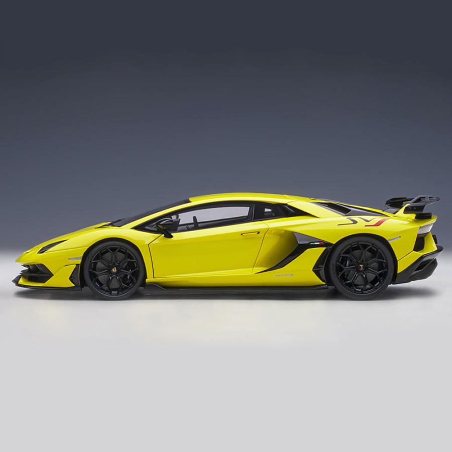Lamborghini ミニカー 1/18 ランボルギーニ アヴェンタドール Lamborghini ミニカー 1/18 ランボルギーニ アヴェンタドール