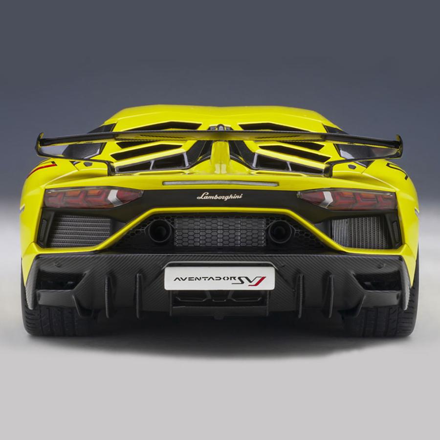 Lamborghini ミニカー 1/18 ランボルギーニ アヴェンタドール Lamborghini ミニカー 1/18 ランボルギーニ アヴェンタドール
