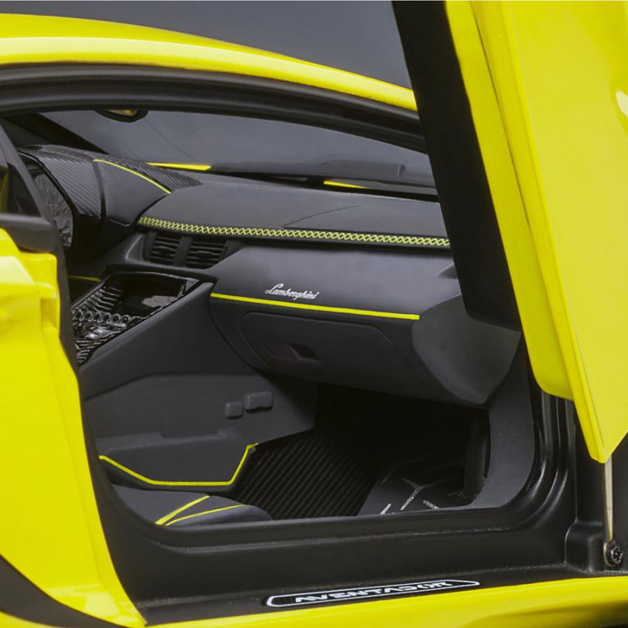 Lamborghini ミニカー 1/18 ランボルギーニ アヴェンタドール Lamborghini ミニカー 1/18 ランボルギーニ アヴェンタドール
