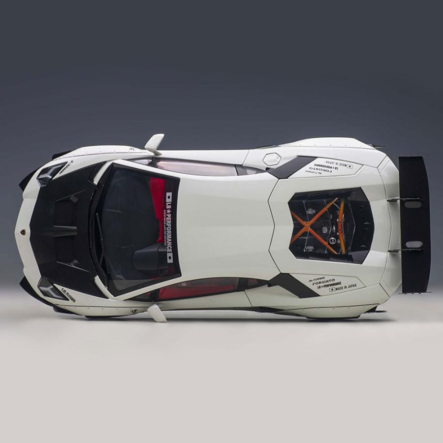 Lamborghini ミニカー 1/18 ランボルギーニ アヴェンタドール Lamborghini ミニカー 1/18 ランボルギーニ アヴェンタドール