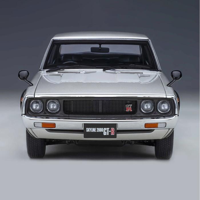 ミニカー 1/18 日産 スカイライン 2000 GT-R KPGC110 シルバー ミニカー 1/18 日産 スカイライン 2000 GT-R KPGC110 シルバー
