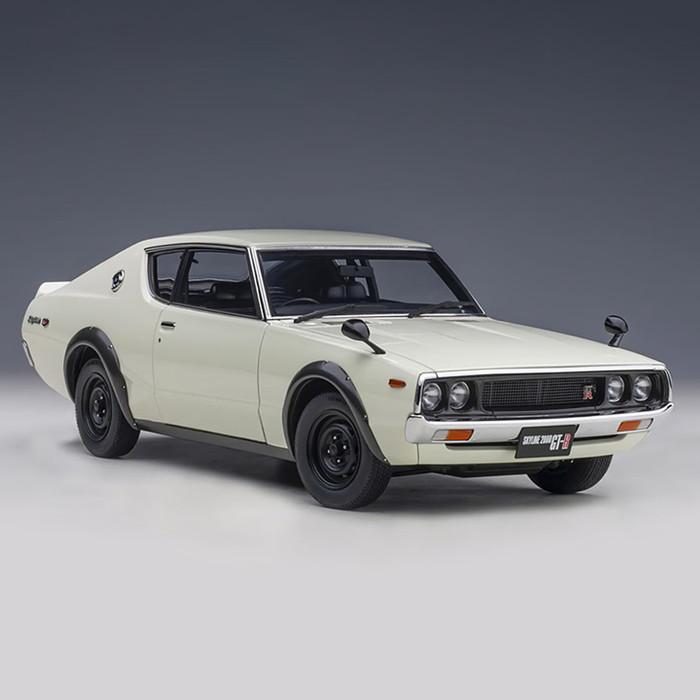 ミニカー 1/18 日産 スカイライン 2000 GT-R KPGC110 ホワイト ケンメリ ハコスカ ダイキャスト オートアート プレゼント 開閉｜airs｜15